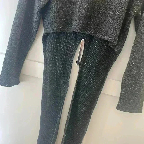 Zara Cropped Sweater - Picture 9 of 11